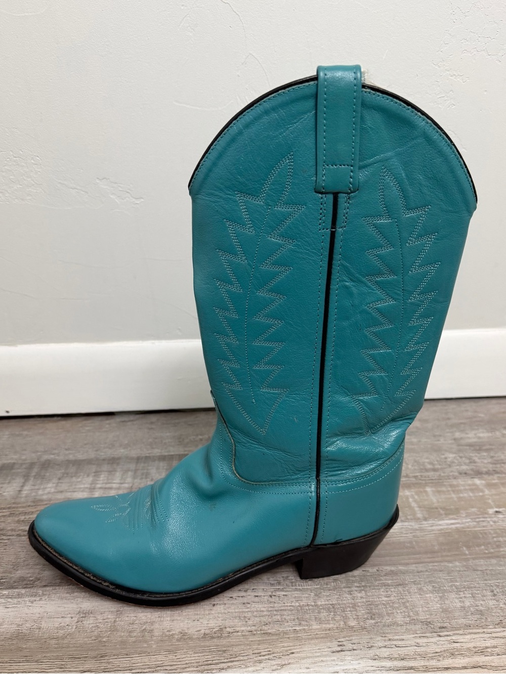 Teal Leather Western Women’s Cowboy Boots, size 8.5 like NEW